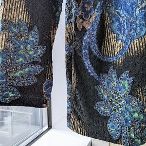 VTG Tradition Brand Textured Black & Colourful Occasion Top. Large.